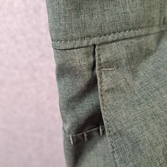 PGA Tour Mens 42 Golf Shorts Green Poly Blend Classic Flat Front 10" Inseam - Picture 7 of 10